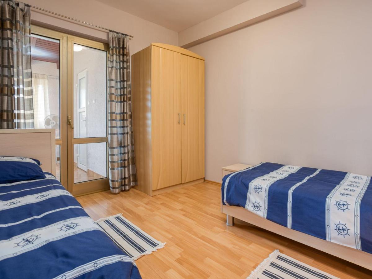 Apartment Daria-2 By Interhome بوريتش المظهر الخارجي الصورة